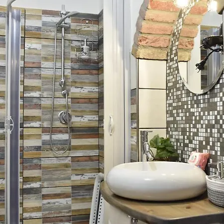 Ballu E' Ischina Lejlighed *